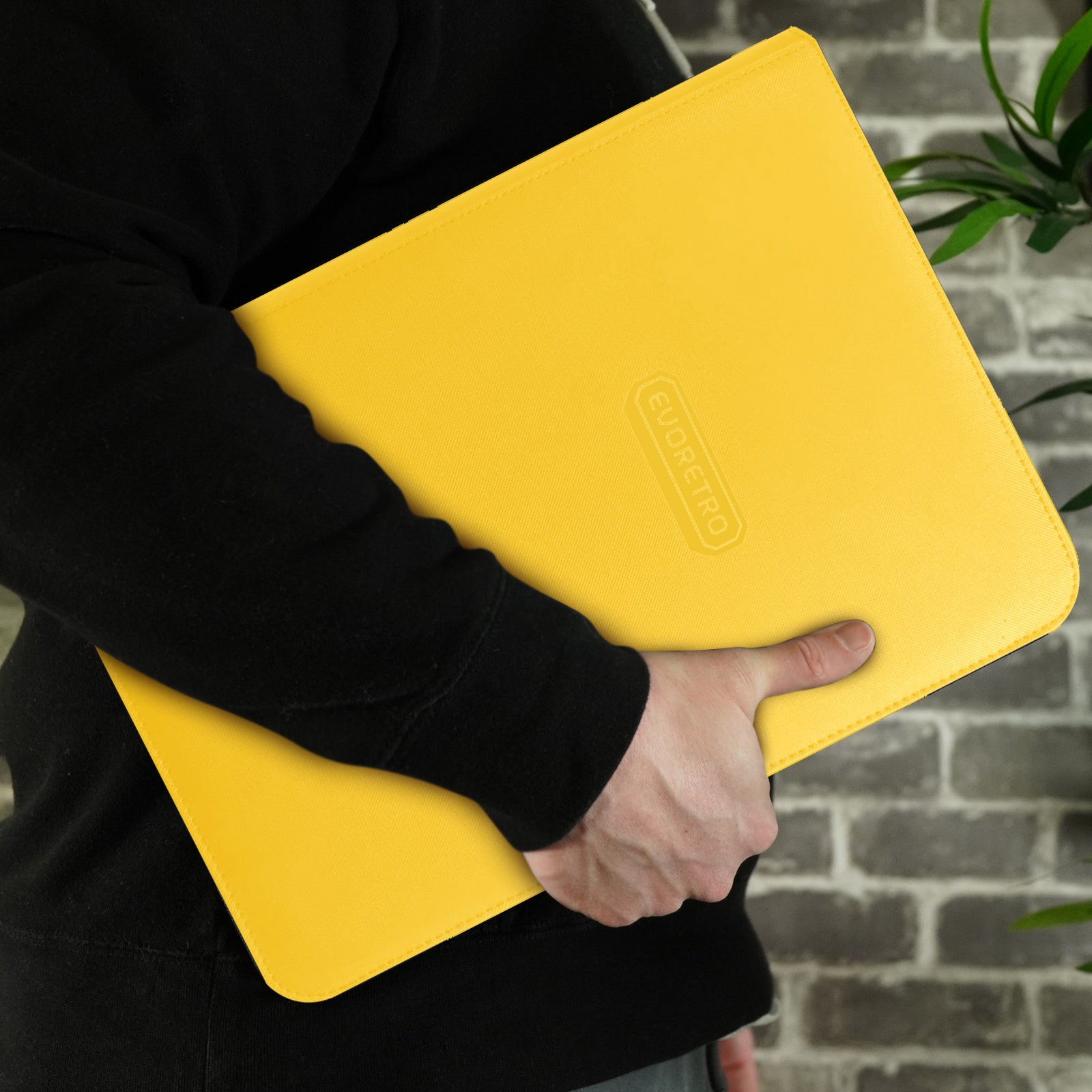 EVORETRO 9-Pocket Zip-Up Trading Card Binder for 360 cards