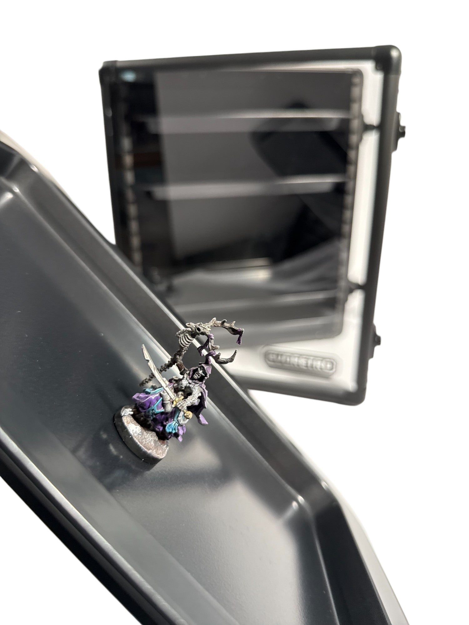 Aluminum Miniatures Display & Carry Case w/ 5 Metal Trays for Collectible Figures and Models