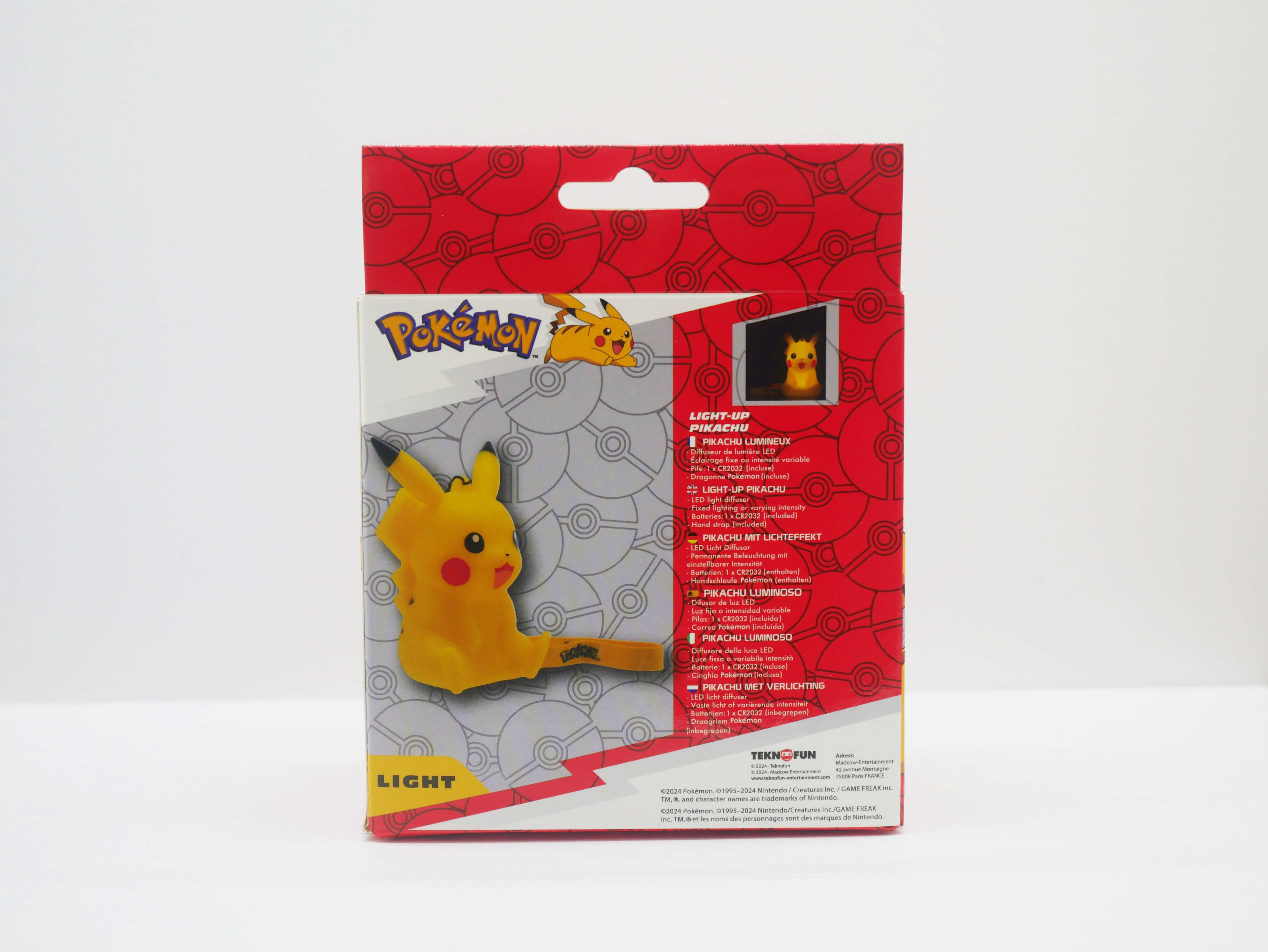 Figurine lumineuse Pokémon Pikachu assis avec dragonne