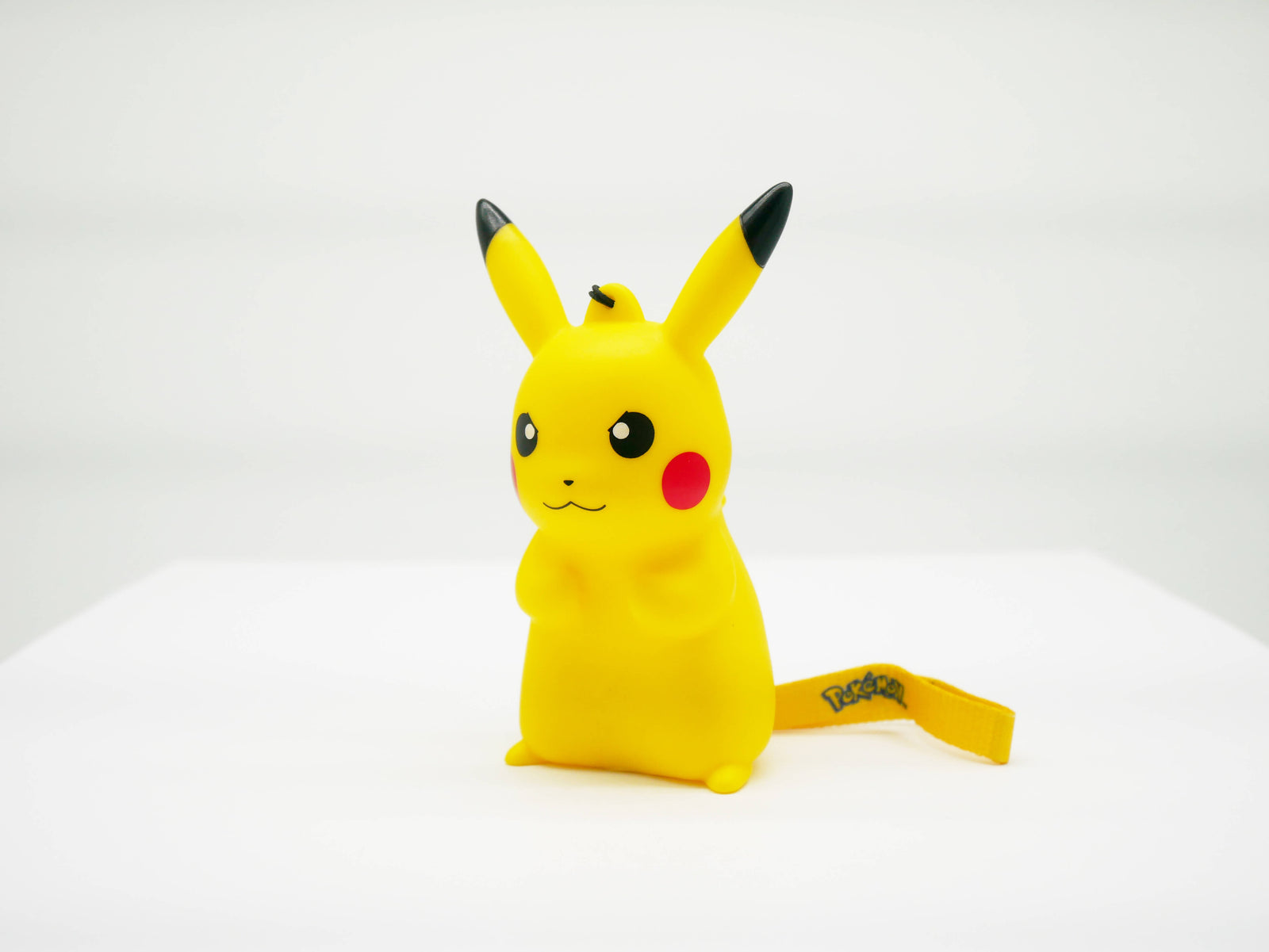 Light-Up Figurine Pokémon Pikachu Grumpy with handstrap