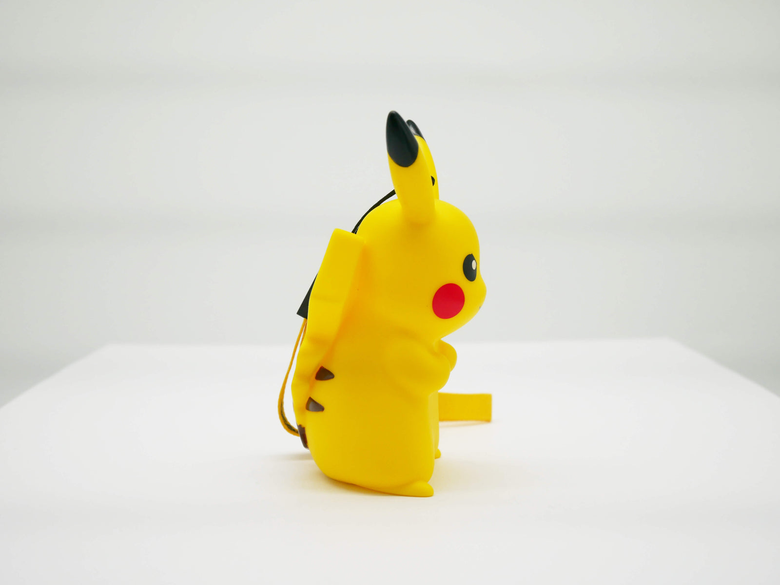 Light-Up Figurine Pokémon Pikachu Grumpy with handstrap