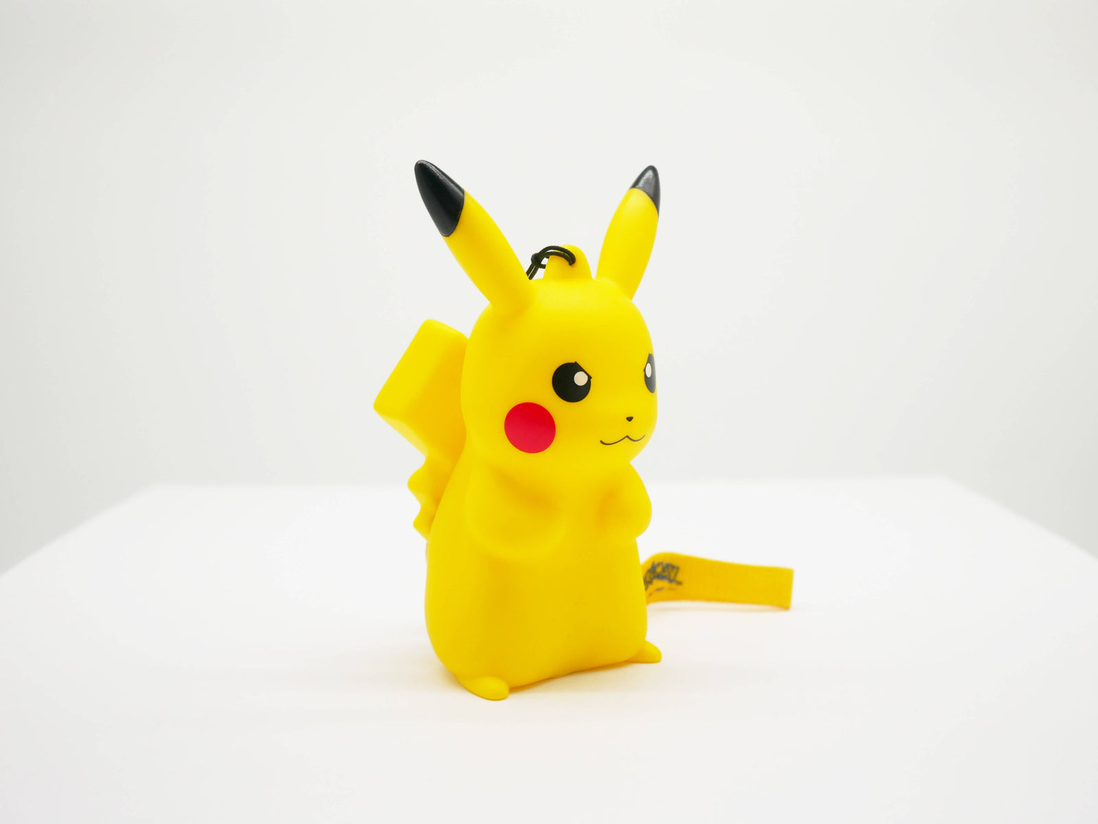 Light-Up Figurine Pokémon Pikachu Grumpy with handstrap