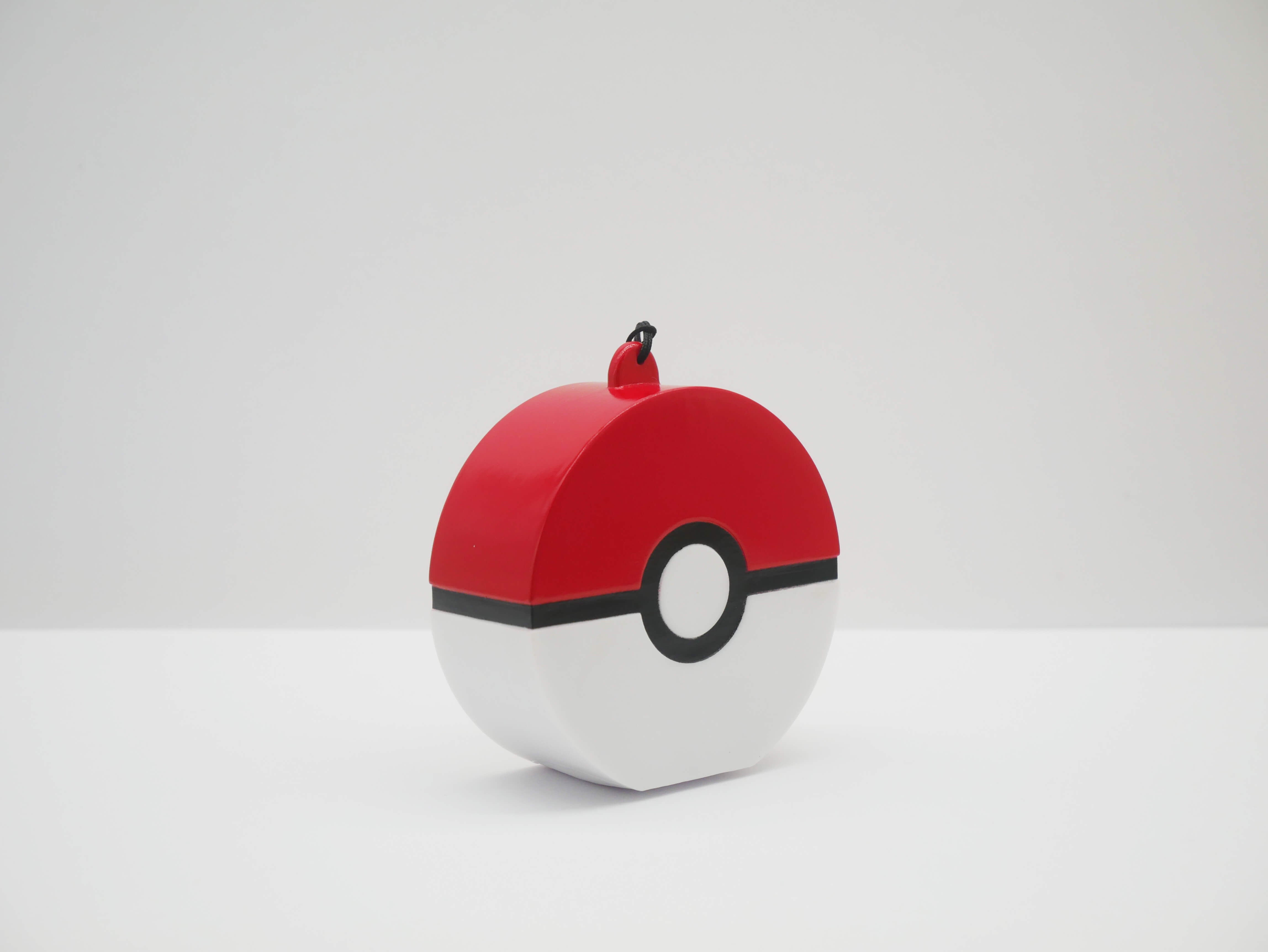 Light-Up Figurine Pokémon Poké Ball with Handstrap