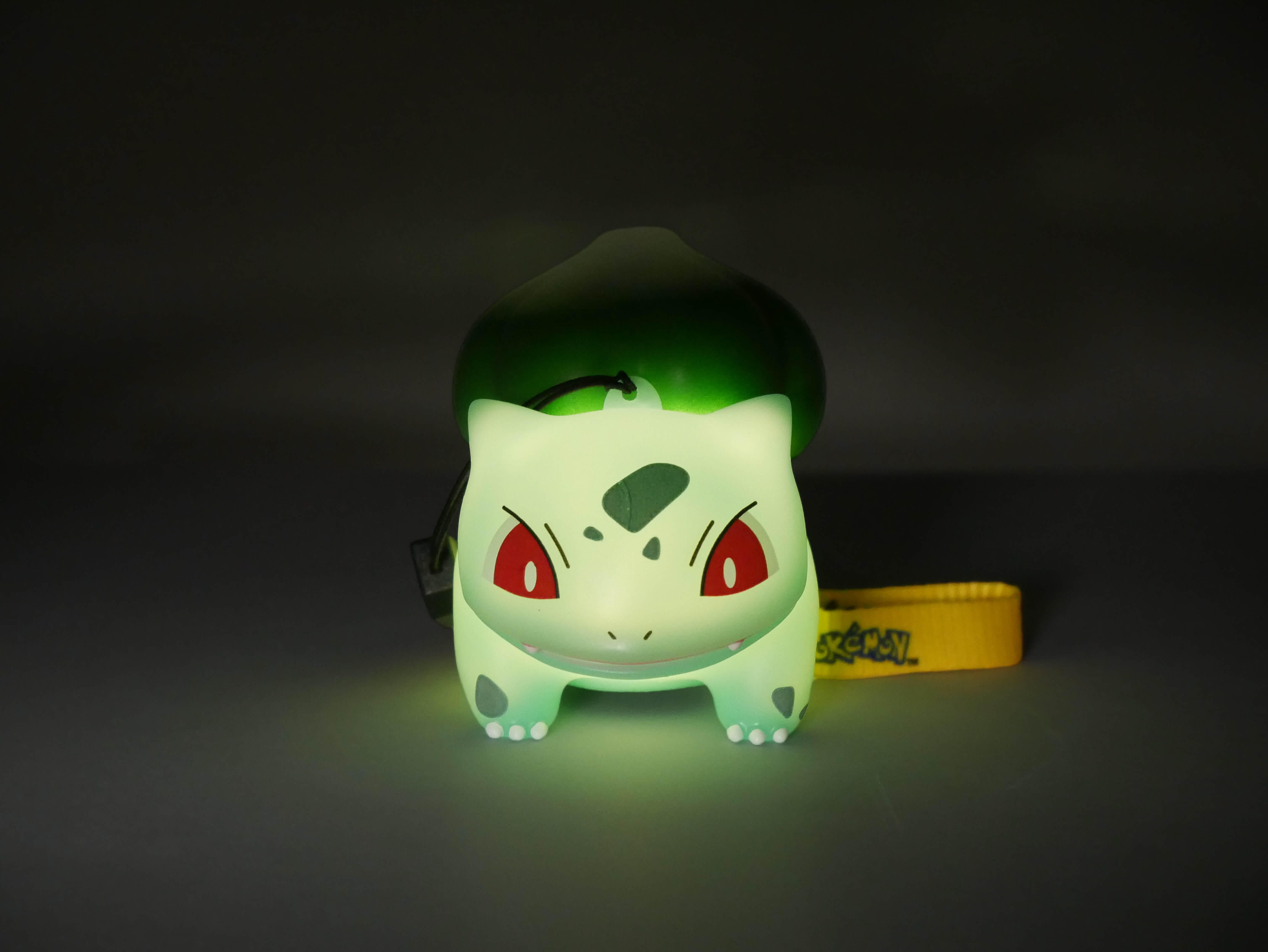 Figurine lumineuse Pokémon Bulbizarre avec dragonne