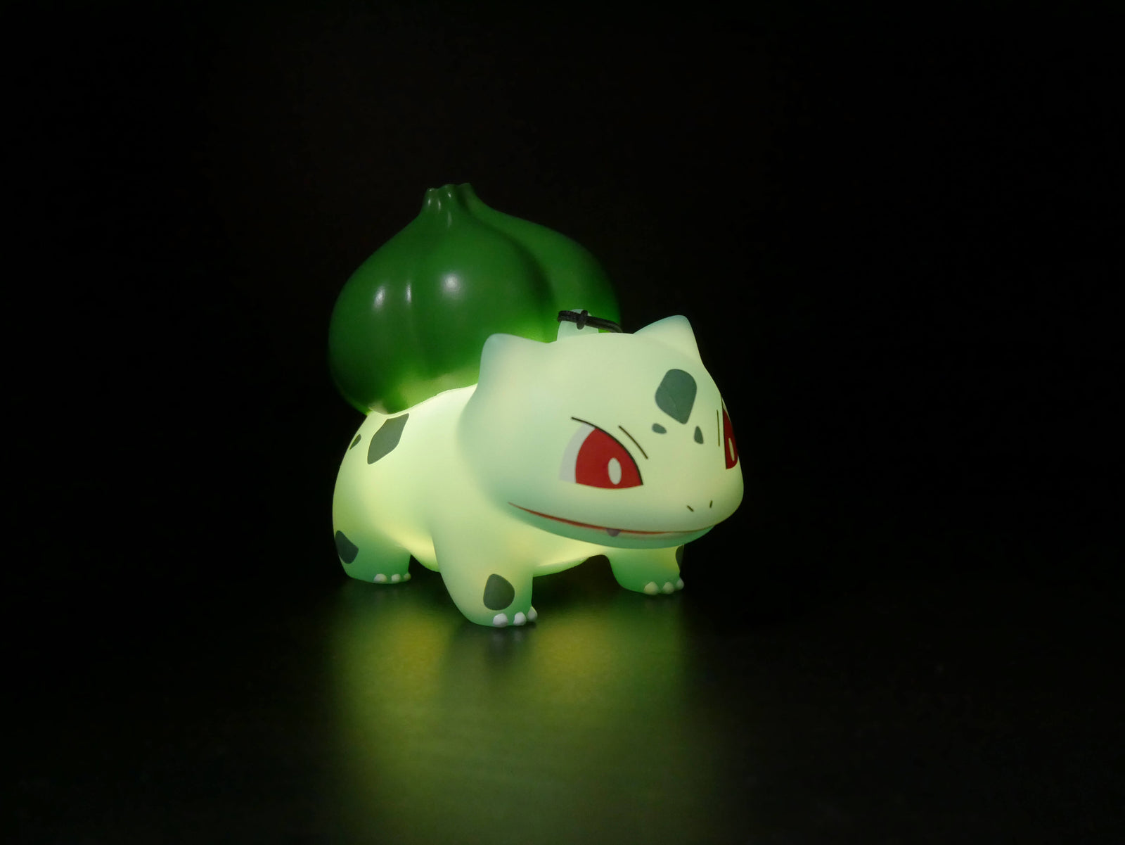 Figurine lumineuse Pokémon Bulbizarre avec dragonne