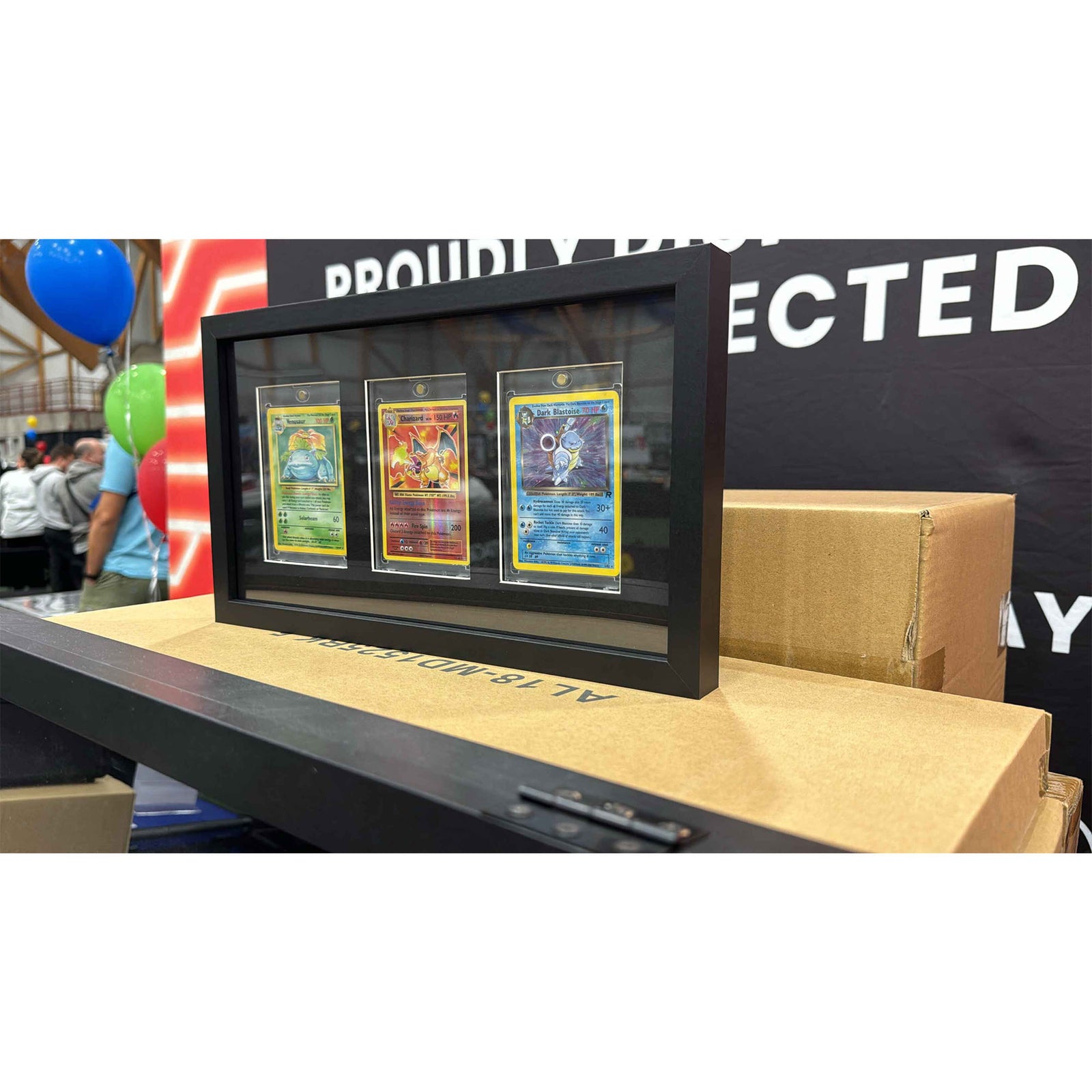 EVORETRO Card Wooden Display Frame, Magnetic holder