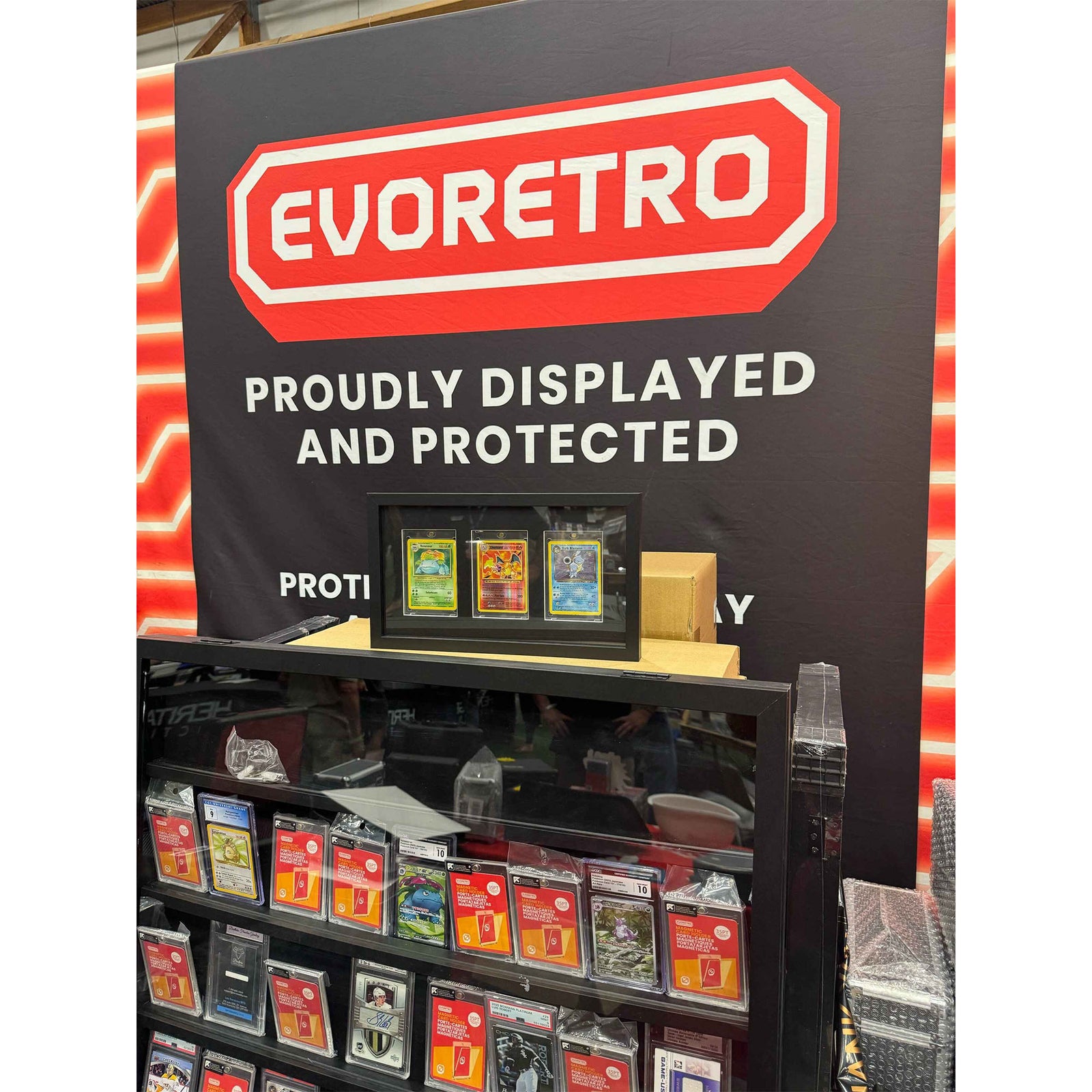 EVORETRO Card Wooden Display Frame, Magnetic holder