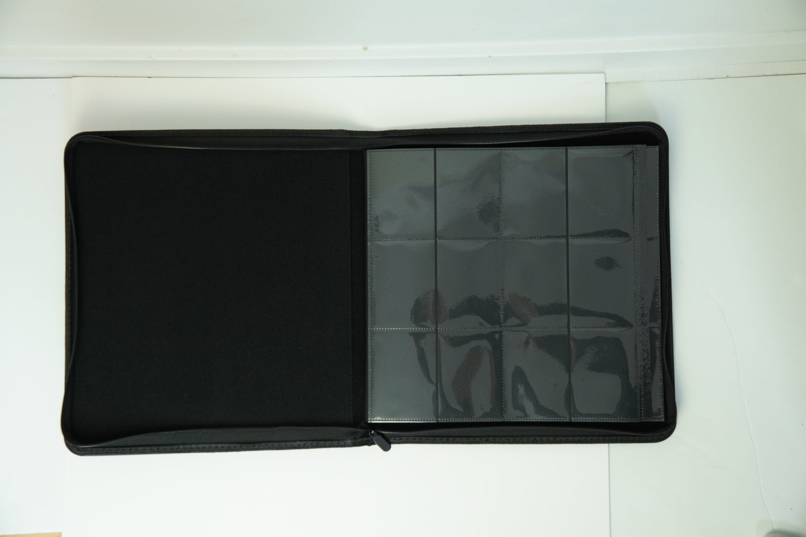 Classeur 4x3 avec Fermeture Éclair – Capacité de 528 Cartes, Noir