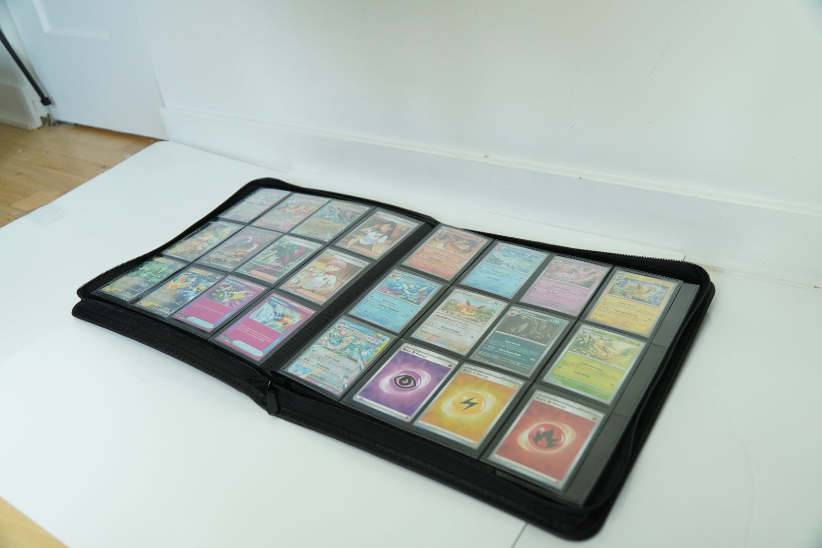 Classeur 4x3 avec Fermeture Éclair – Capacité de 528 Cartes, Noir