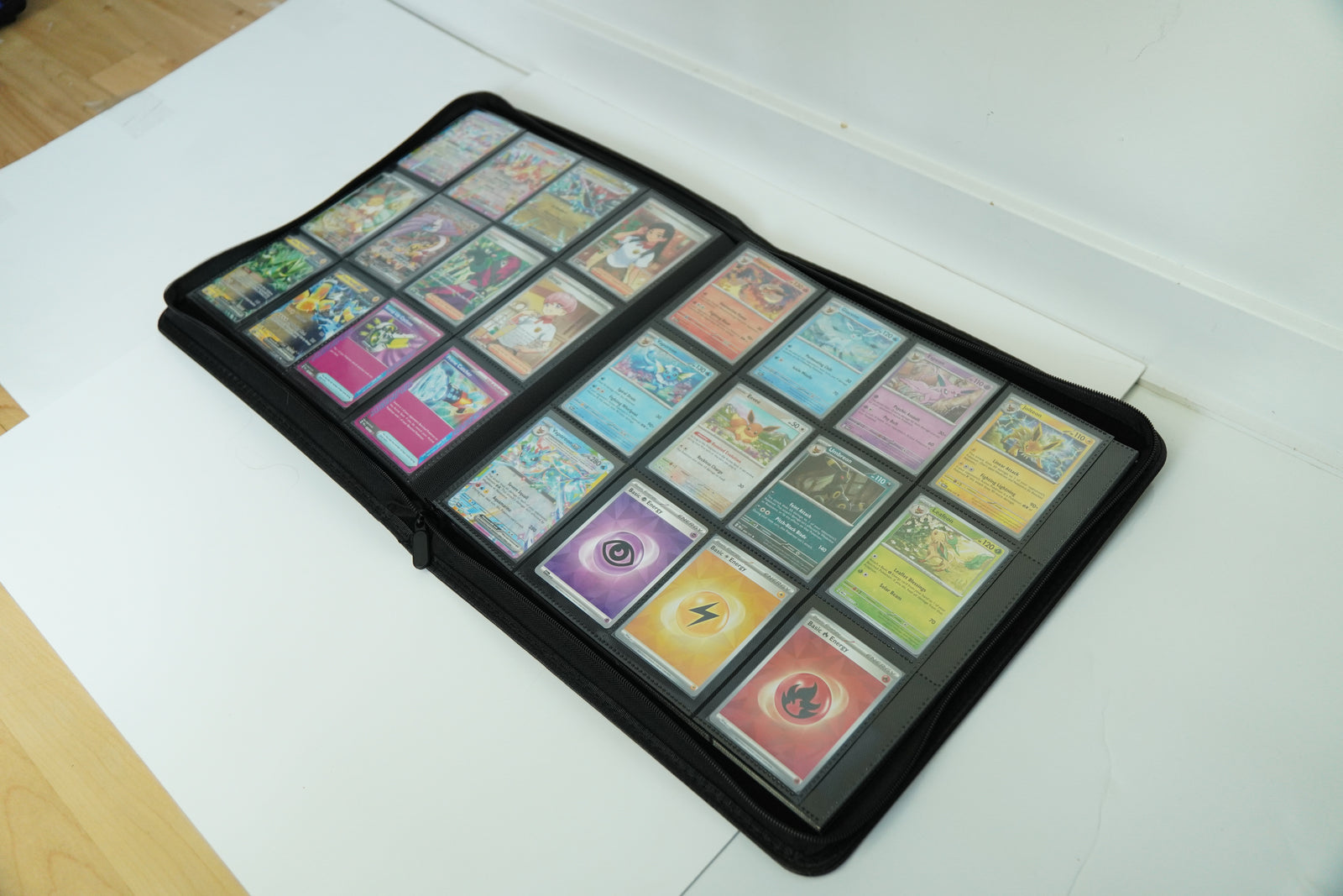 Classeur 4x3 avec Fermeture Éclair – Capacité de 528 Cartes, Noir