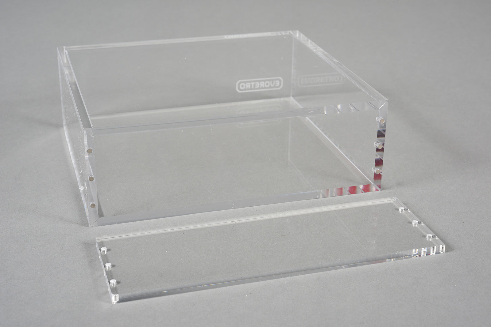 Magnetic Acrylic Display Case for MTG Universes Beyond: Final Fantasy Collector Boosters Box
