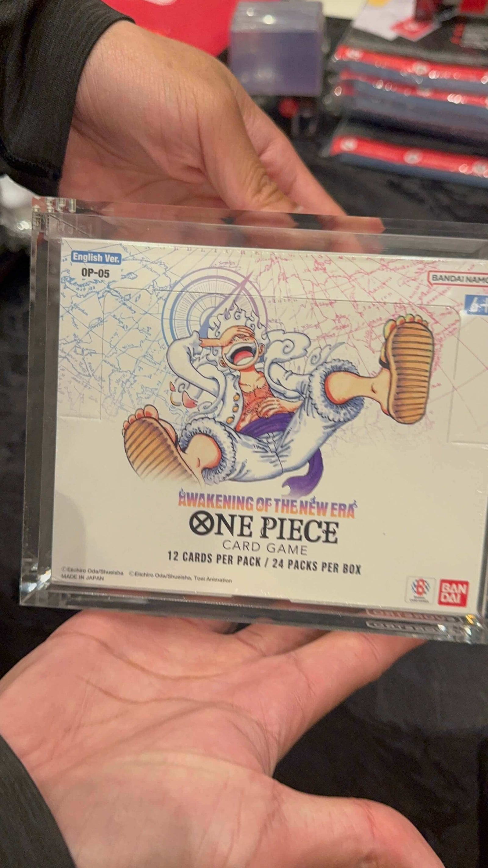 Boîte d’Exposition en Acrylique pour Boîte de Boosters Bandai One Piece OPP 4-6 TCG – Version Anglaise, Paquet de 1
