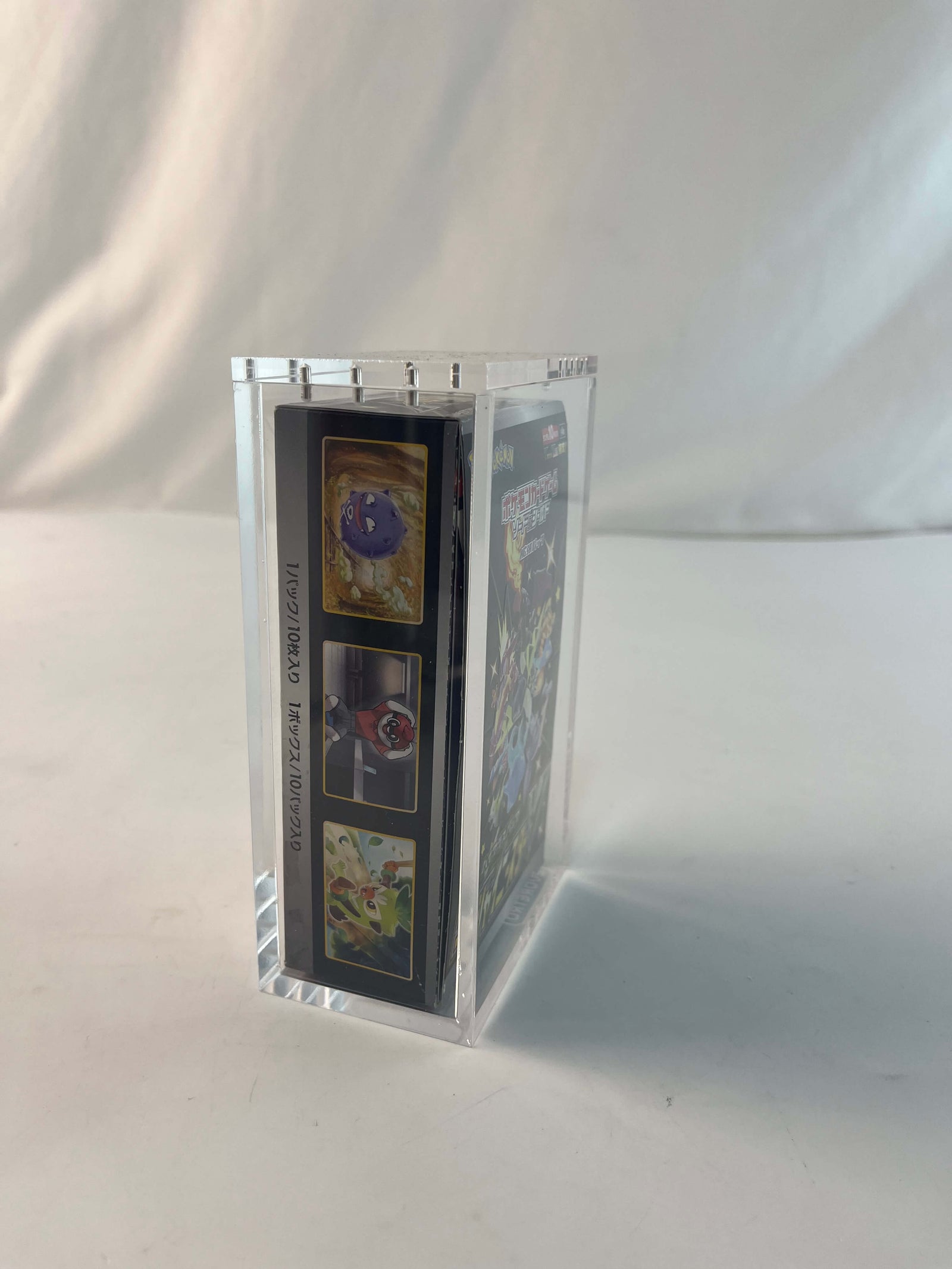 Boîtier acrylique magnétique EVORETRO pour petit booster box japonais
