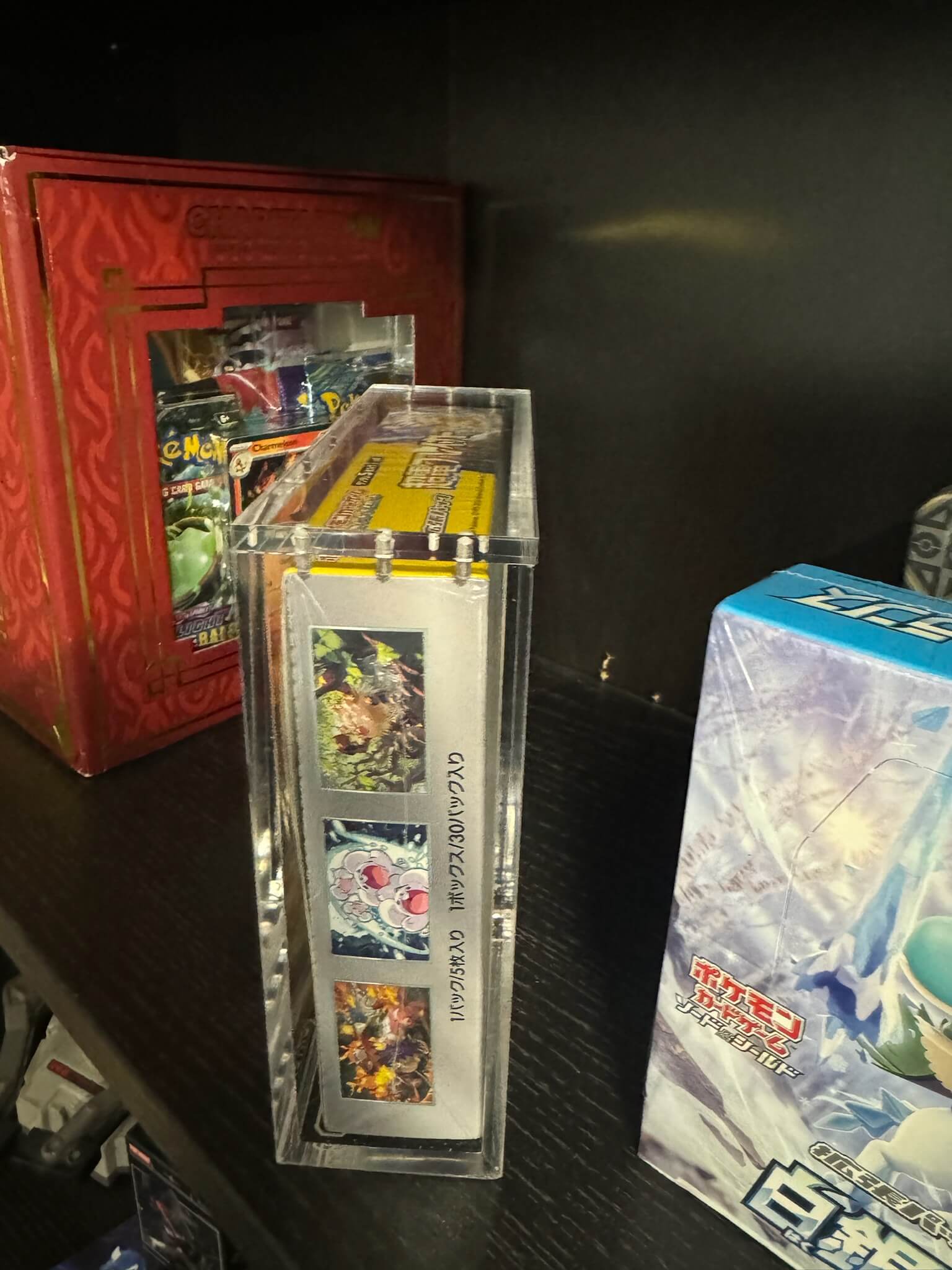Boîtier acrylique magnétique EVORETRO pour gros booster box japonais