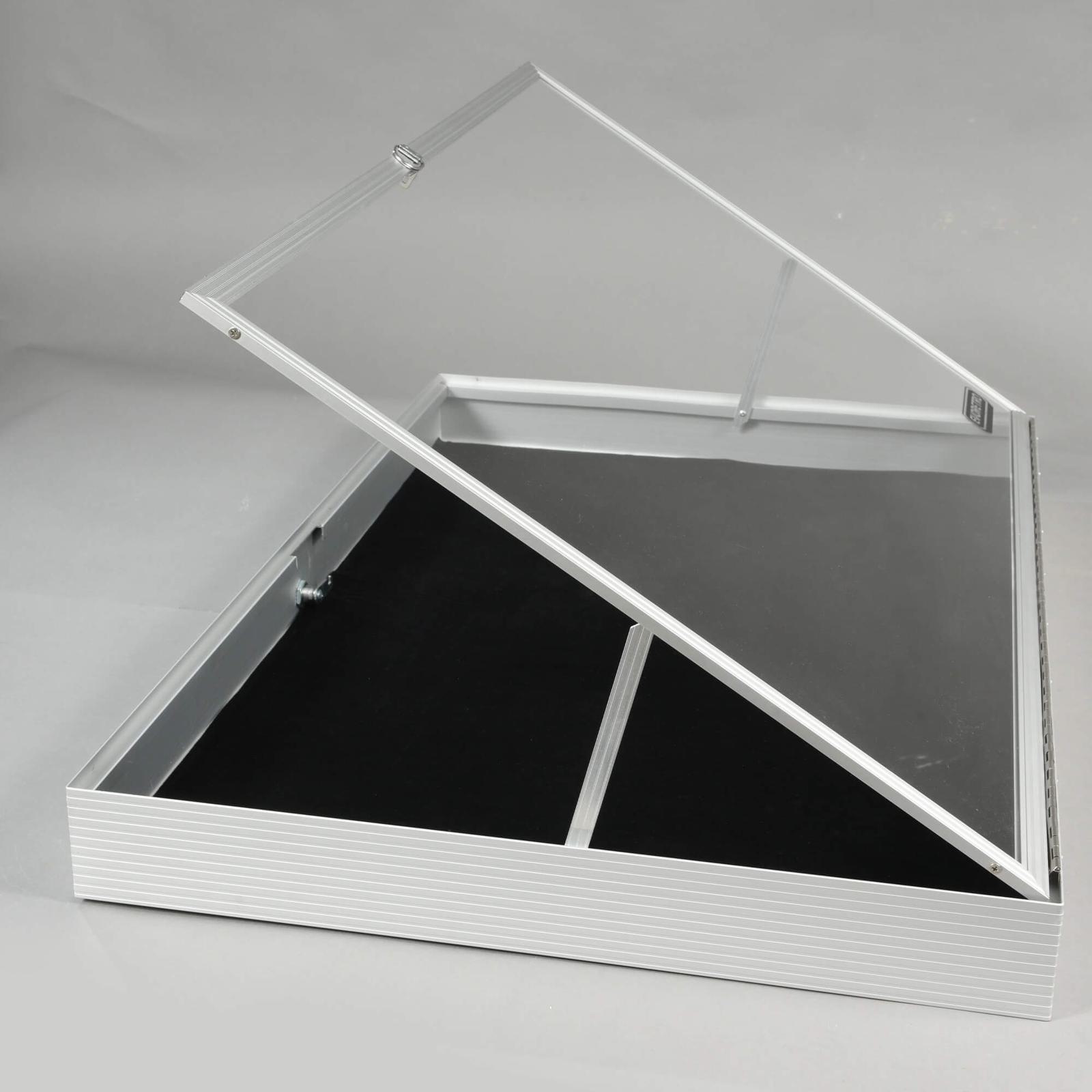 lockable aluminum display silver 