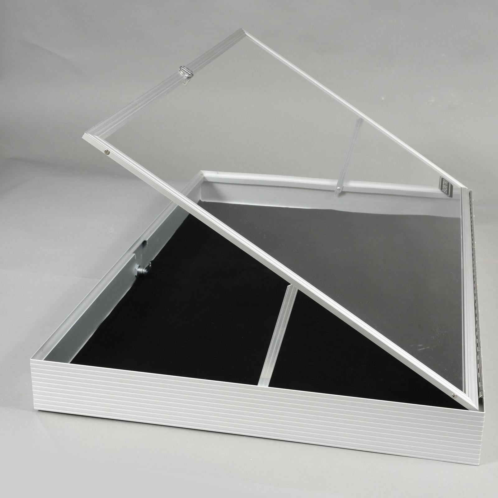 lockable aluminum display silver 
